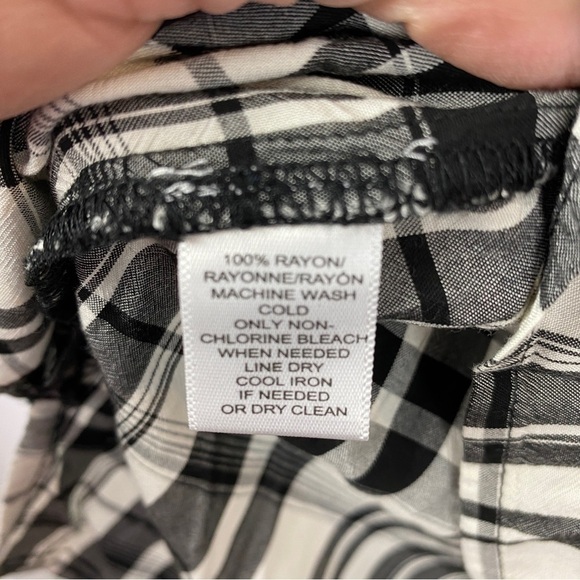 Loft Plaid Long Sleeve Peasant Blouse Medium Black White - Picture 12 of 12